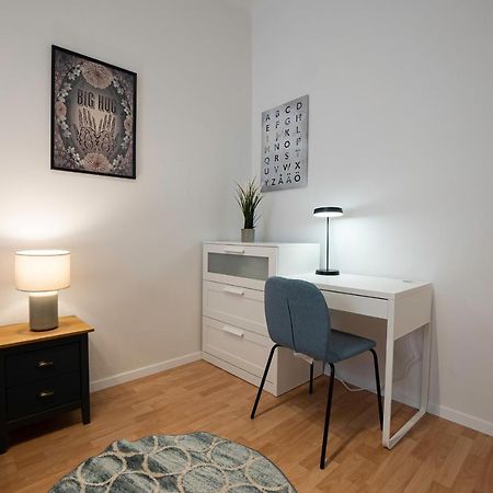 Experience Fresh Comfort In Our Brand-New Apartment In Vienna'S 17Th District Εξωτερικό φωτογραφία