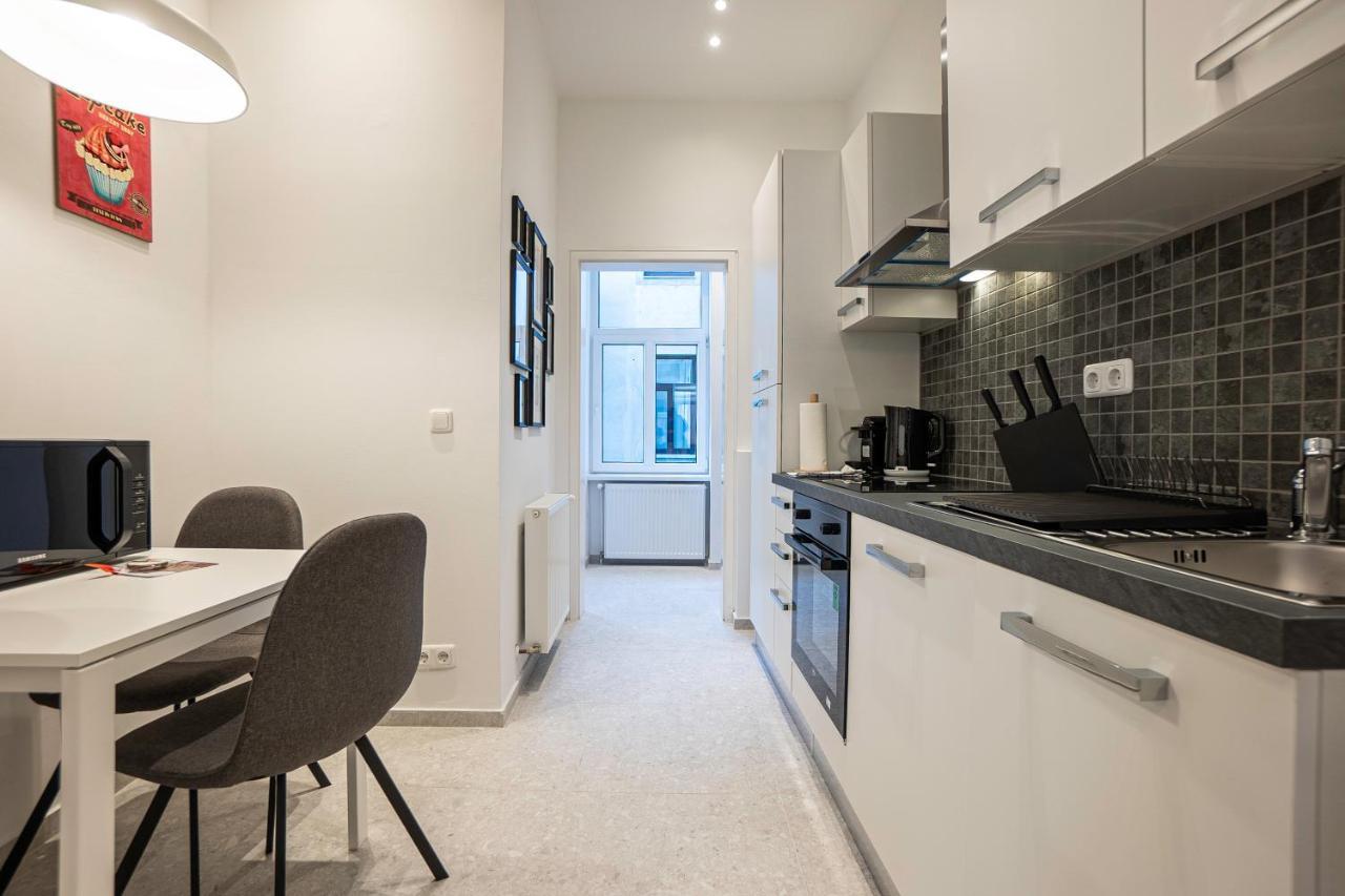 Experience Fresh Comfort In Our Brand-New Apartment In Vienna'S 17Th District Εξωτερικό φωτογραφία